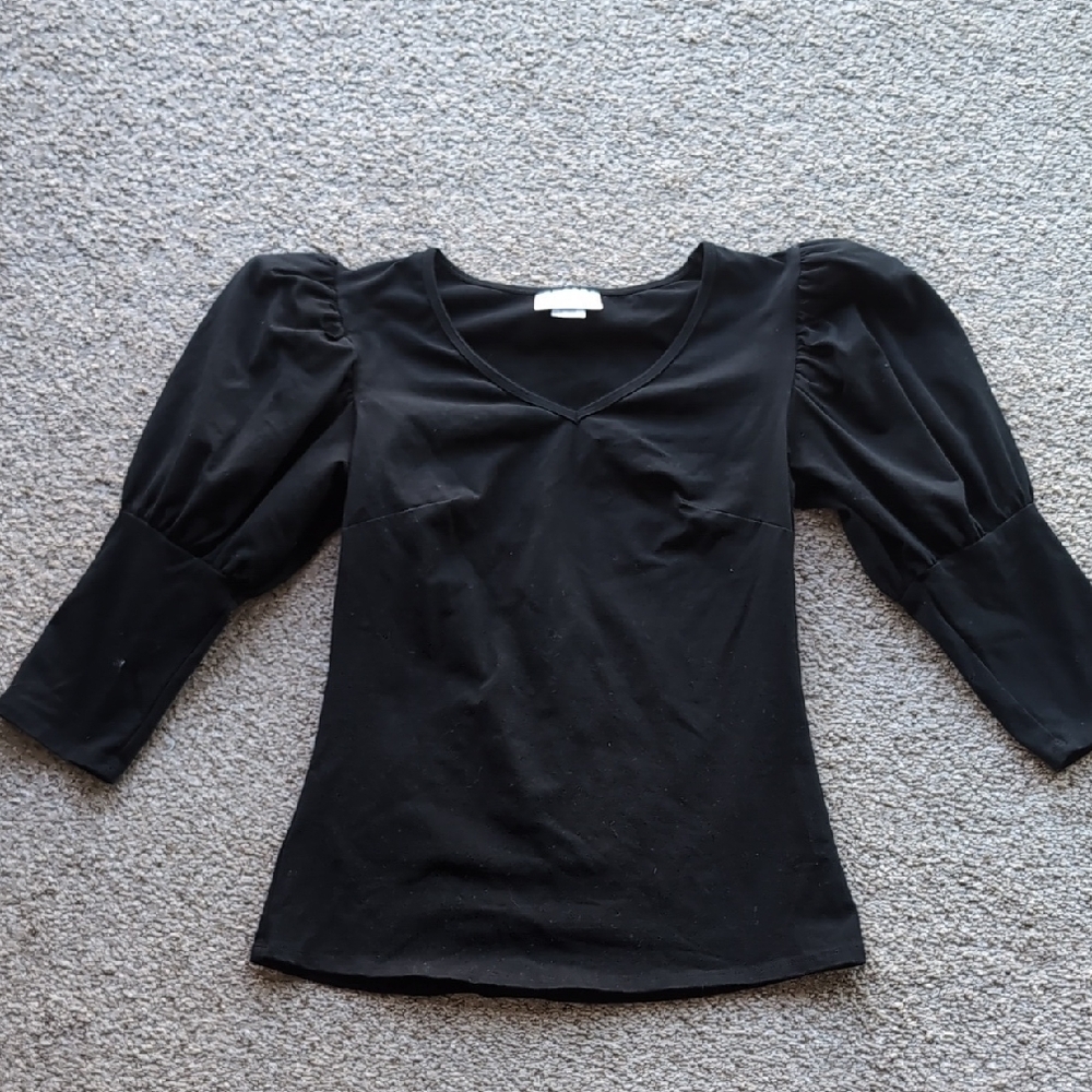 Chic Black Puff Sleeve Top